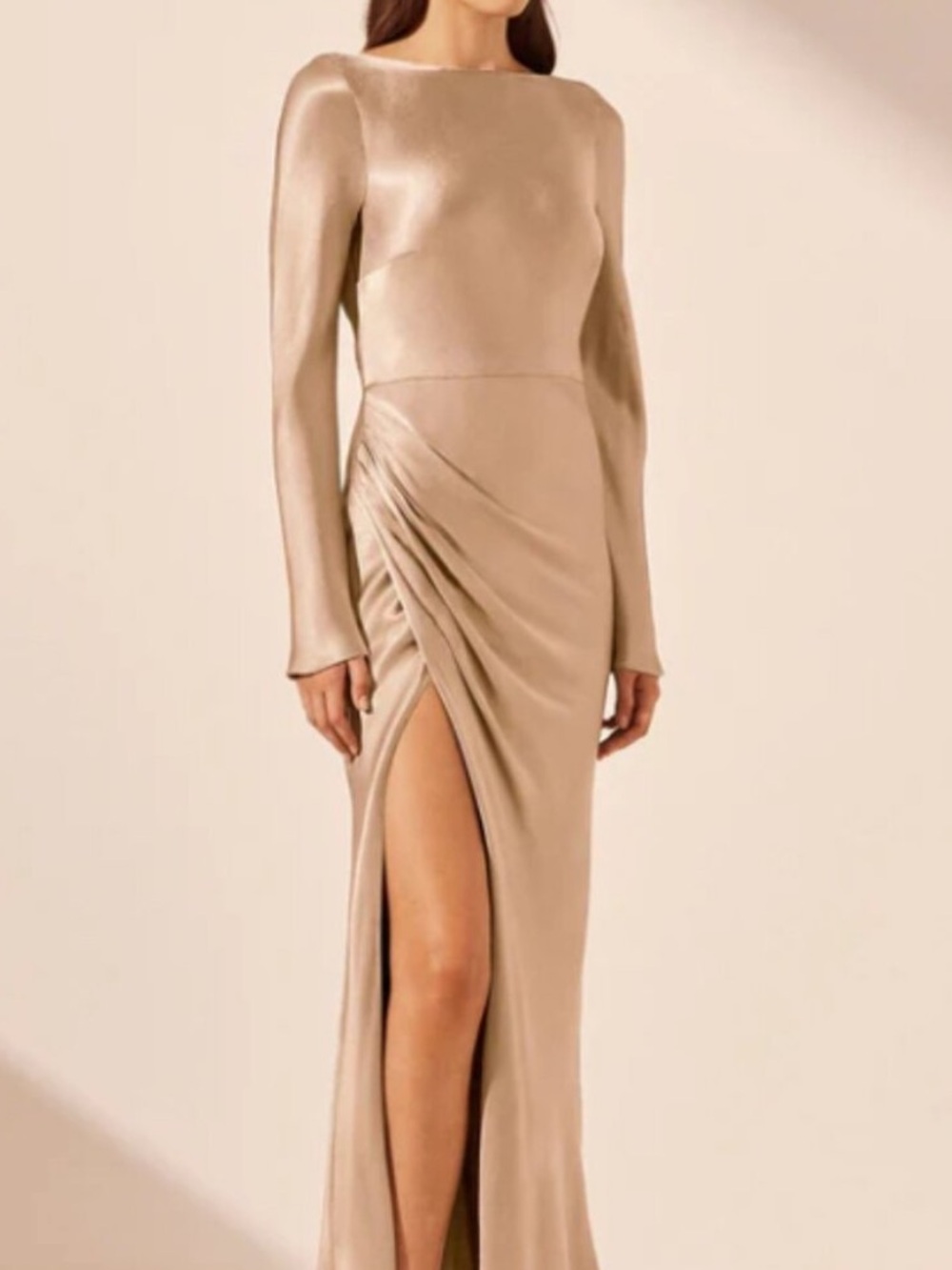 Shona joy NWT La lune flared sleeve satin gown side slit ruched gold US SZ 4